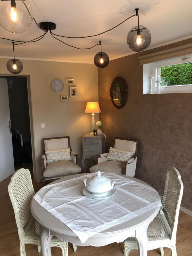 Au Refuge Du Speleo Bed & Breakfast Hotton Ngoại thất bức ảnh