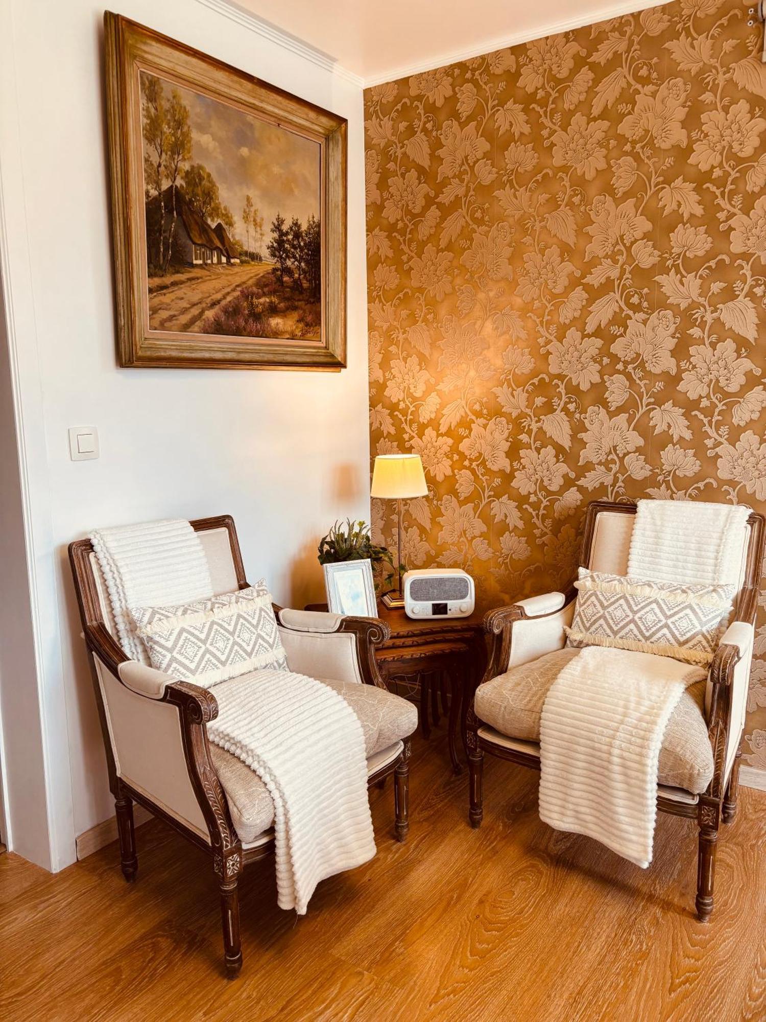 Au Refuge Du Speleo Bed & Breakfast Hotton Ngoại thất bức ảnh